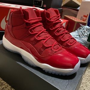 Jordan 11 highs never worn